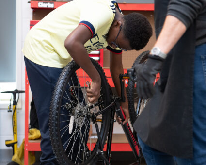 Learn how to look after your bike with a free course this autumn